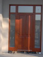 Egyedi tervezésű ajtó